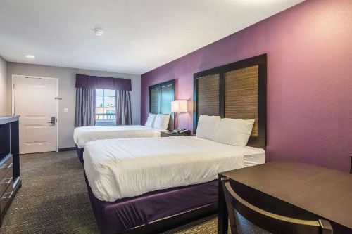 Econo Lodge Inn & Suites North Little Rock image 23